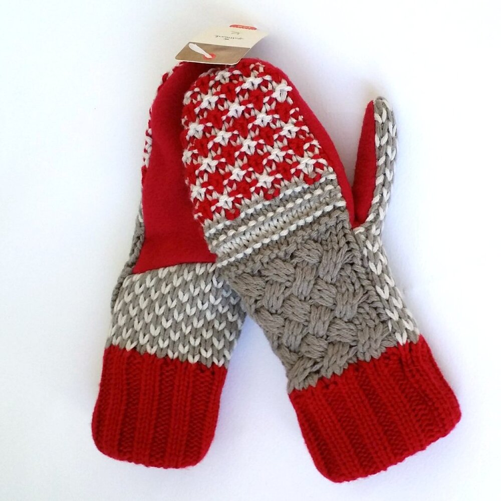 Brand NEW Hallmark Unisex Sweet Warm Winter Knitted Mittens